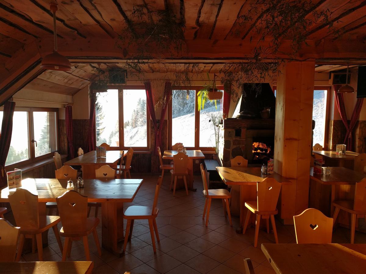 Gostisce In Penzion Stari Vrh Poljane nad Skofjo Loko Exterior photo